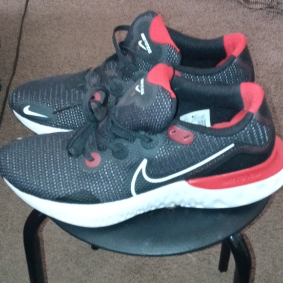 New Nikes - Picture 3 of 6